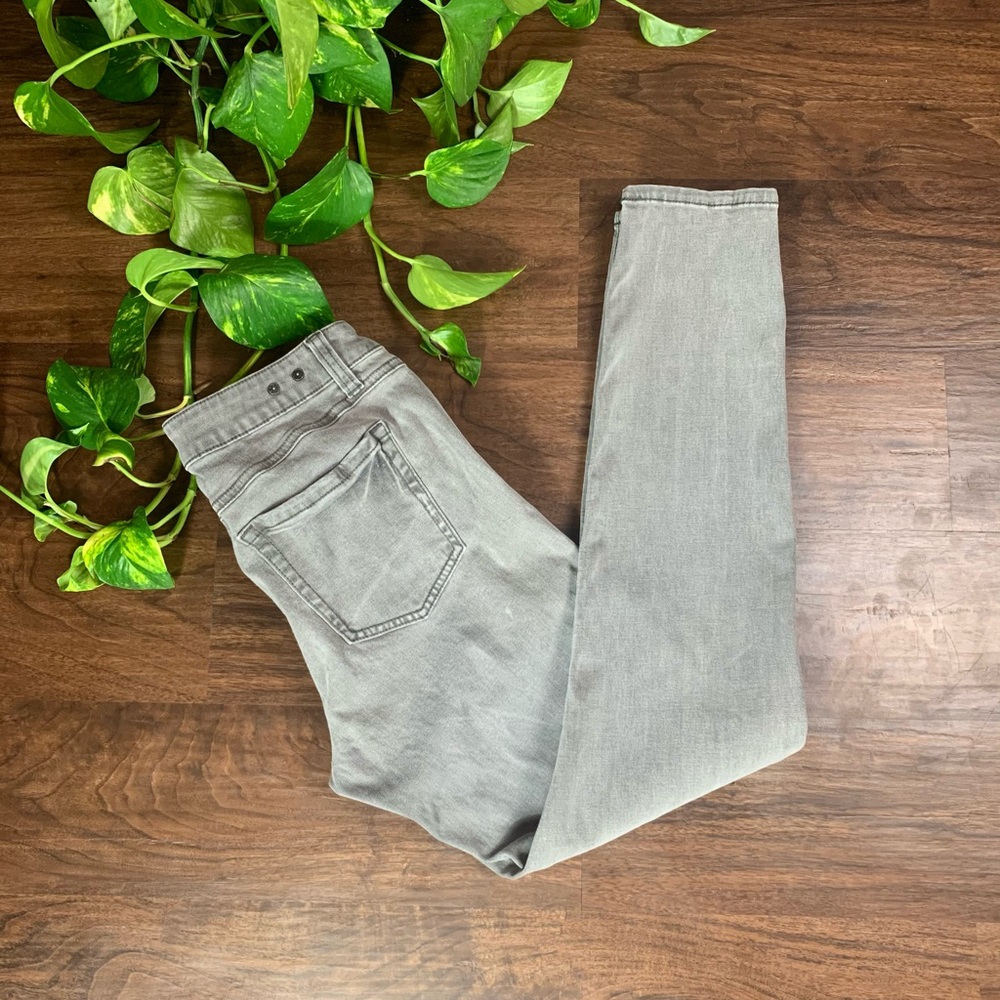 CAbi Gray Skinny Jeans Size 10